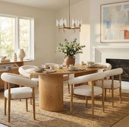 Oval Dining table + 6 chairs
