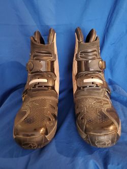 ALPINESTARS TECH 2 MOTORCYCLE BOOTS