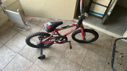 Kids Huffy Bike (red)