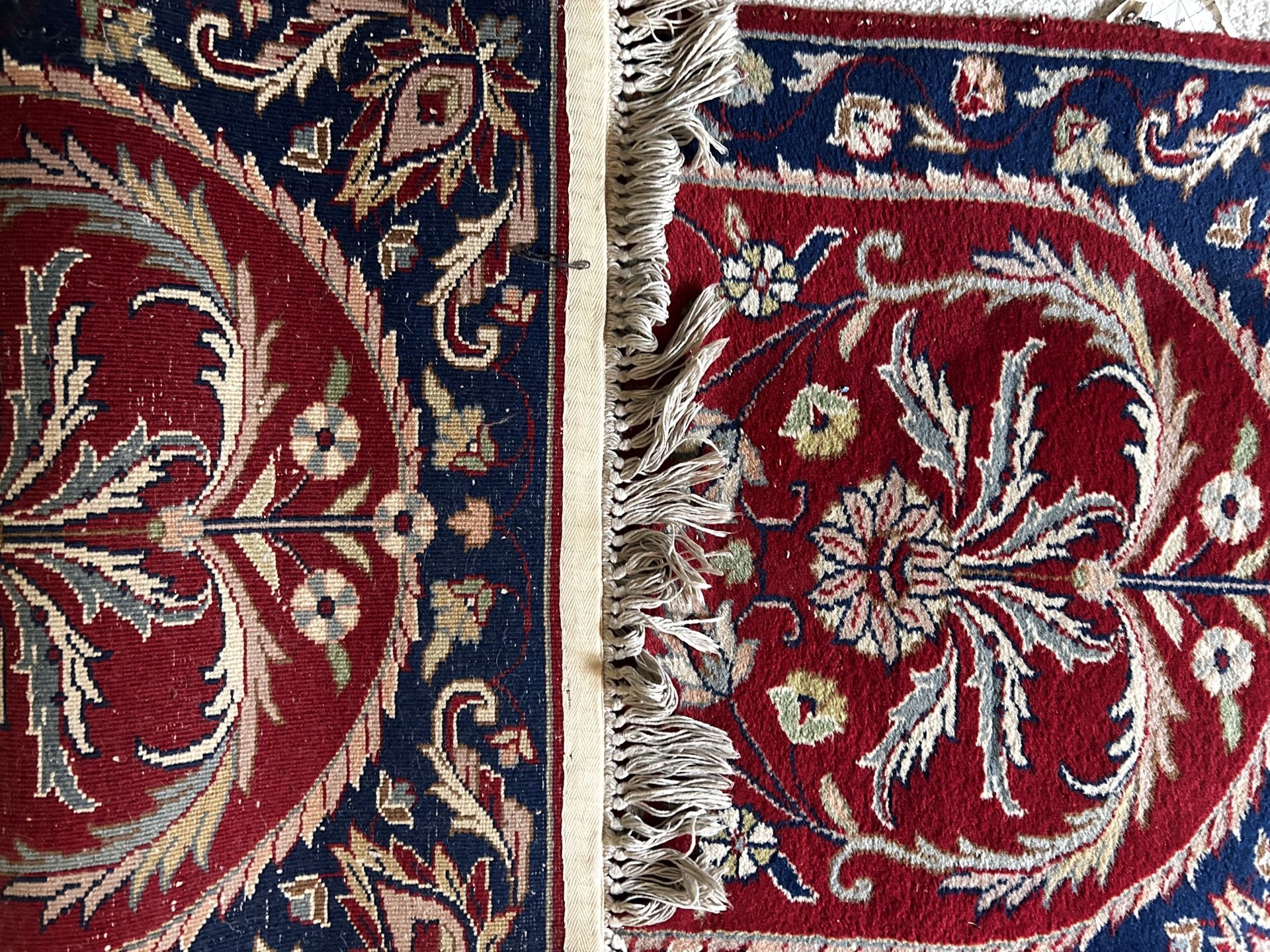 3x5 Oriental carpet *from smoking home in Malvern *value makes it worth cleaning *BEST OFFER