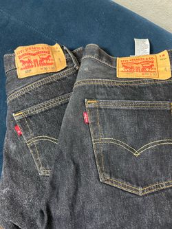 Levi’s 501 size 30 and the other one is 33 used give me 20 for both