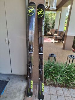 Rossignol E98 skis