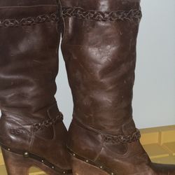 UGG Leather Boots Size 8