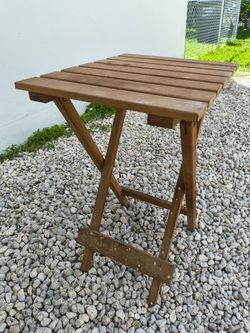wooden, slatted-top folding table