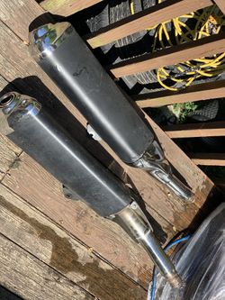 08 Hayabusa stock mufflers FORSALE/TRADE