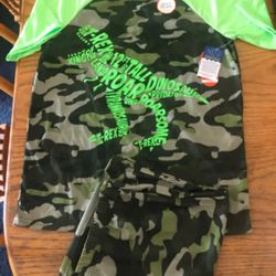 New Camo / Neon Glow Dark Child’s Shirt / Shorts Set Size XL 14-16 