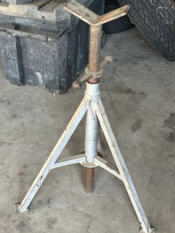 Pipe Stand