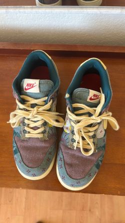 Nike casual tennis shoes