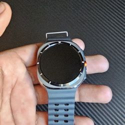Samsung Galaxy Watch Ultra 47mm (LTE) – Excellent Condition