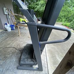 Treadmill 