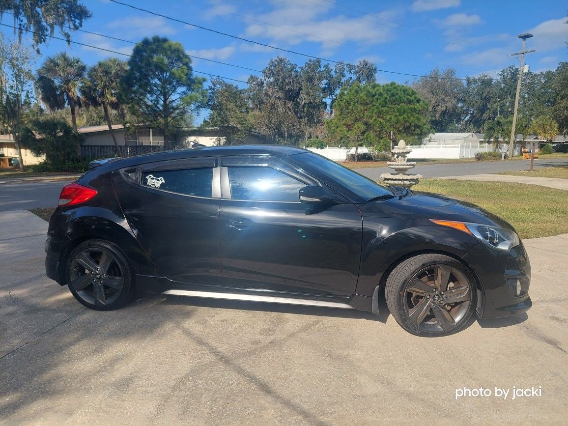 2014 Hyundai Veloster Turbo Hatchback