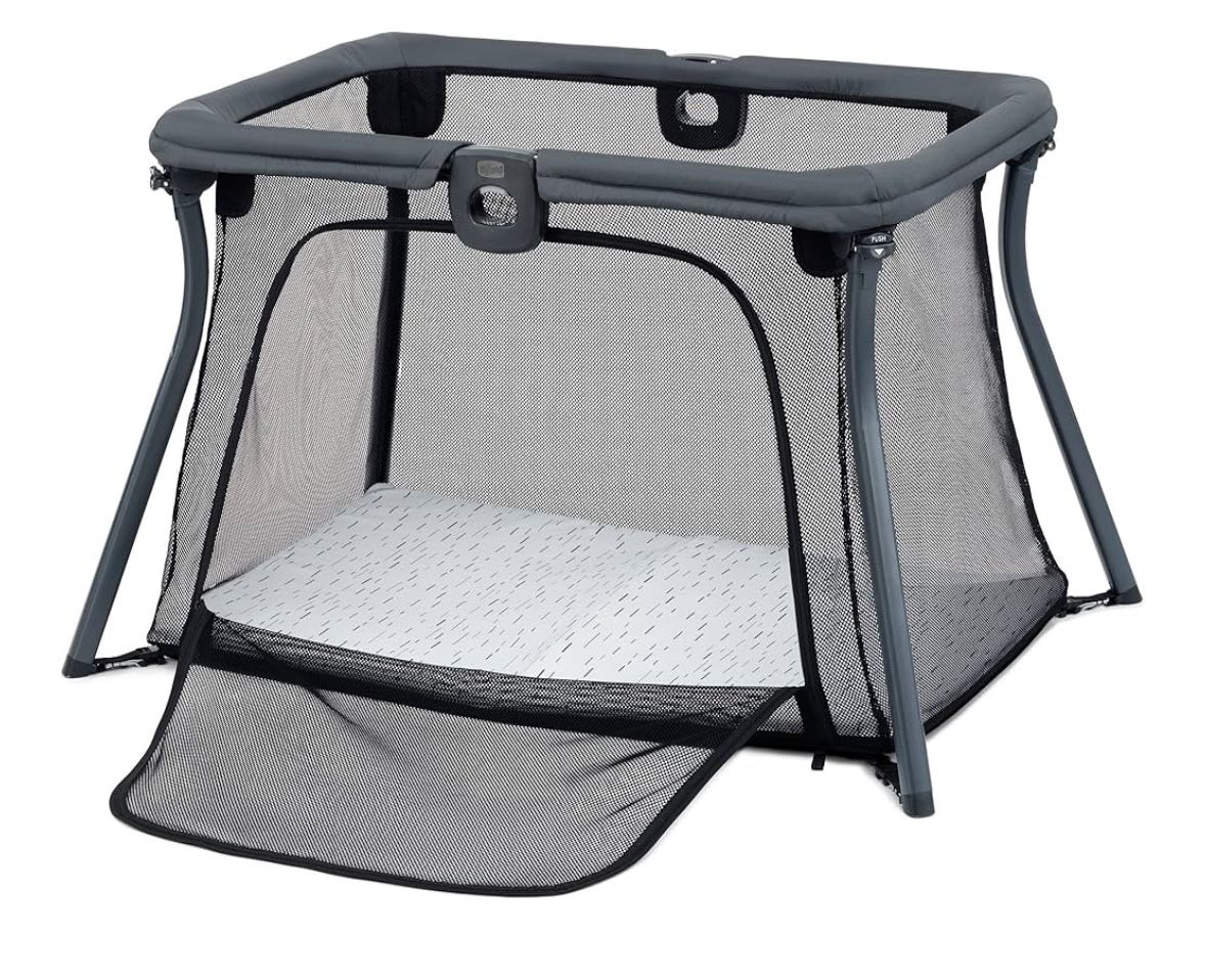 Chicco Alfa Lite Lightweight Travel Playard