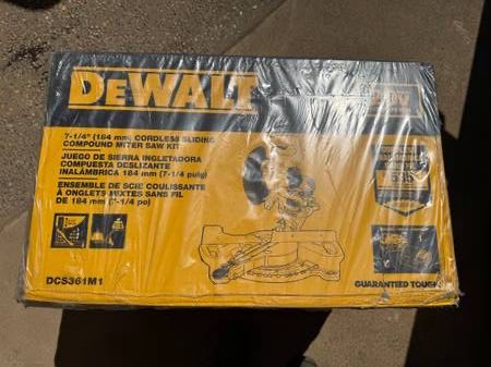 20V MAX Cordless 7-1/4 in. Sliding Miter Saw with (1) 20V Battery 4.0Ah