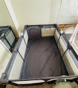 Babyeap playpen