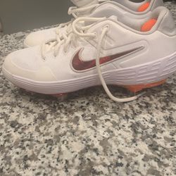 Women’s Softball Cleats 7.5