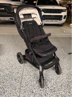 Nuna Tavo Stroller