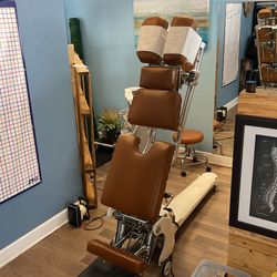 1 Hi Low Chiropractic Tables 