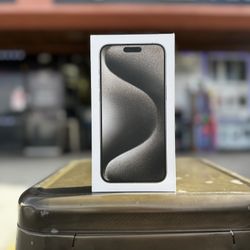 iPhone 15 Pro Max (Factory Unlocked) 