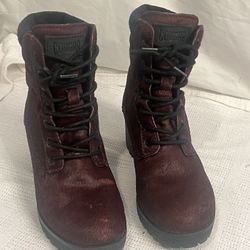 Cougar Women  Darby Burgundy. Size: 7