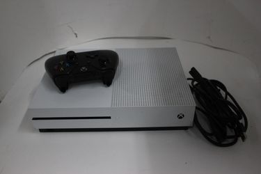 Microsoft Xbox One S 1Tb Console Gaming System W/Controller & Cords