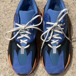 Yeezy Boost 700 Sz.10.5