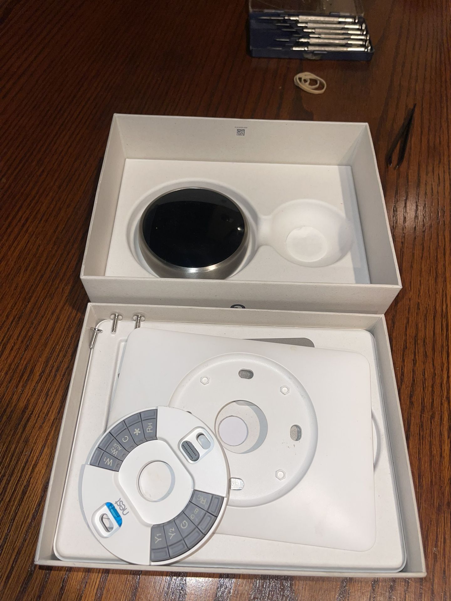 Free Broken NEST 3rd Generation For Parts