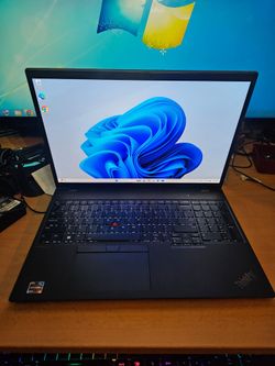 Lenovo Laptop PC. Ryzen 7 Pro. With Graphics 3.30GHz CPU. 32GB Ram DDR5 1TB NVMe M.2  GPU: Radeon Graphics