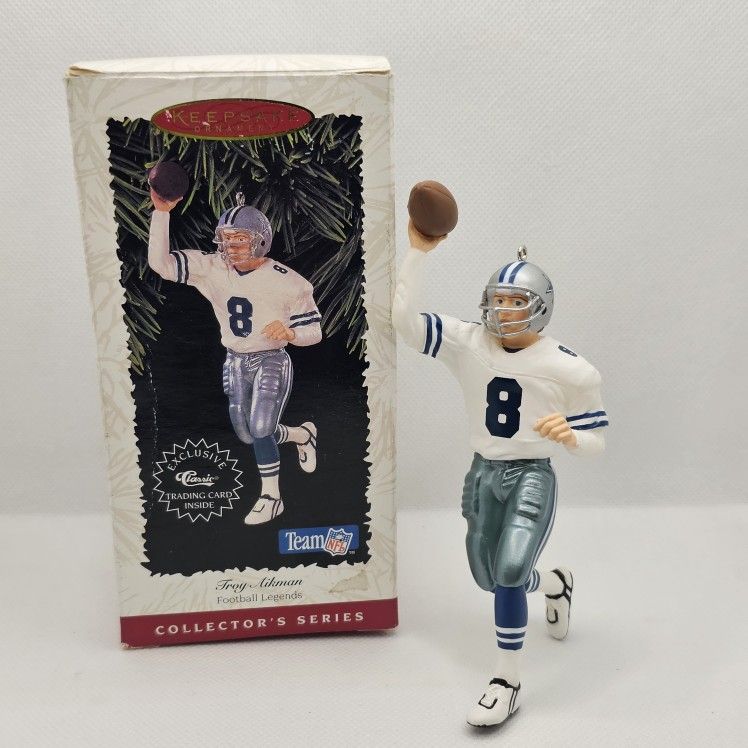 Hallmark Ornament Troy Aikman Football Legends #2 in Series Dallas Cowboys 1996

Ornament is in great condition 

TROY AIKMAN - Dallas Cowboys- Footba