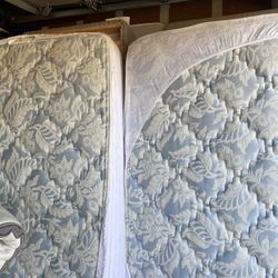 King Size Mattress And Box Springs 