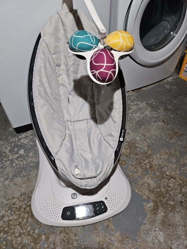 4moms Mamaroo 4 Baby Swing