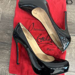 Black Round Toe Christian Louboutin Red Bottom Heels Size 8.5