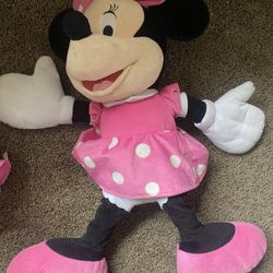 Minnie Mouse Doll 