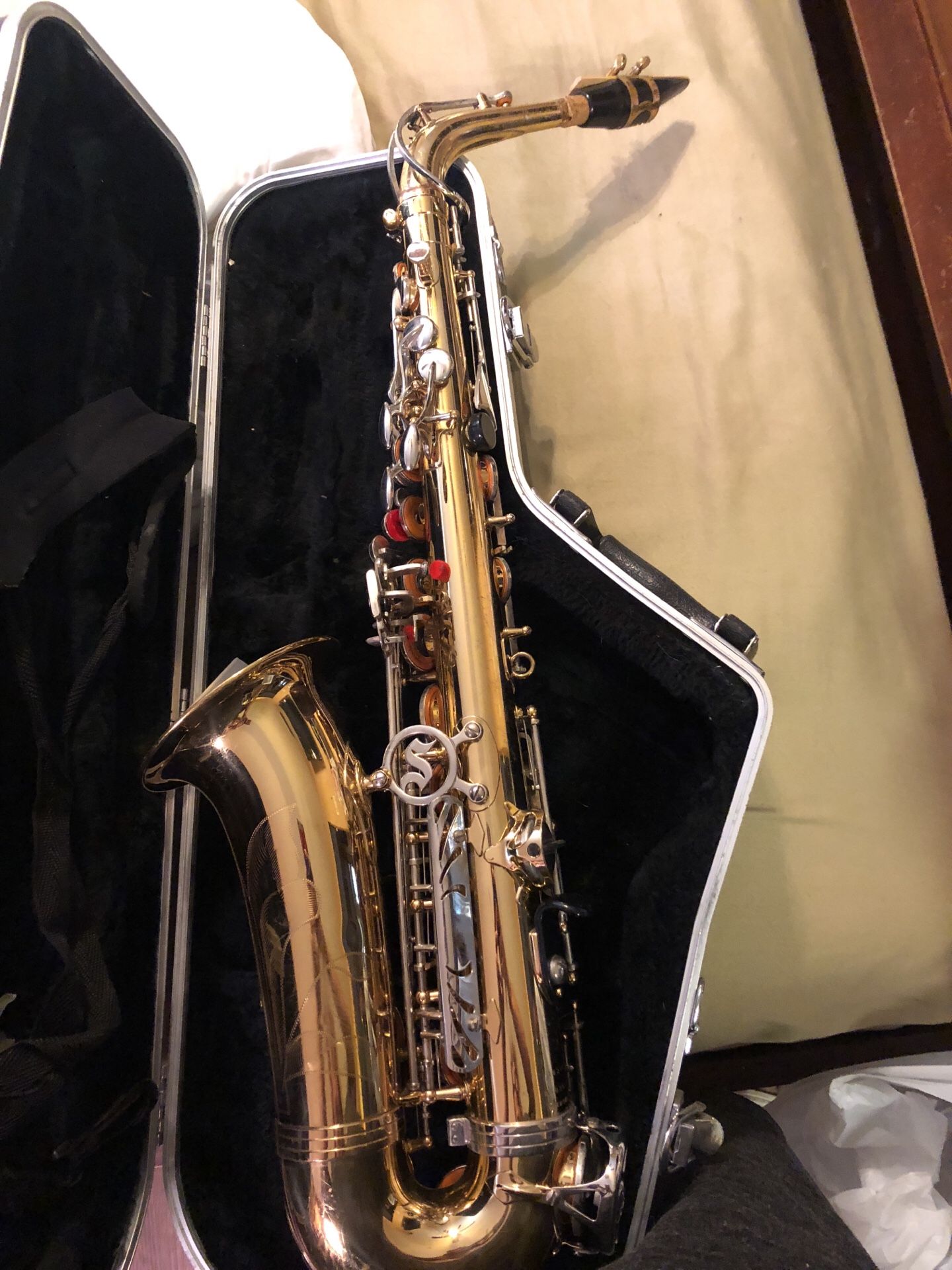 Alto saxophone as500 like new