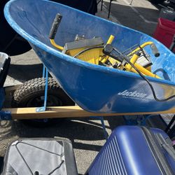 Jackson 6-cu ft 1 Wheel Steel Push Wheelbarrow Flat-Free Tire