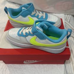 Nike Court