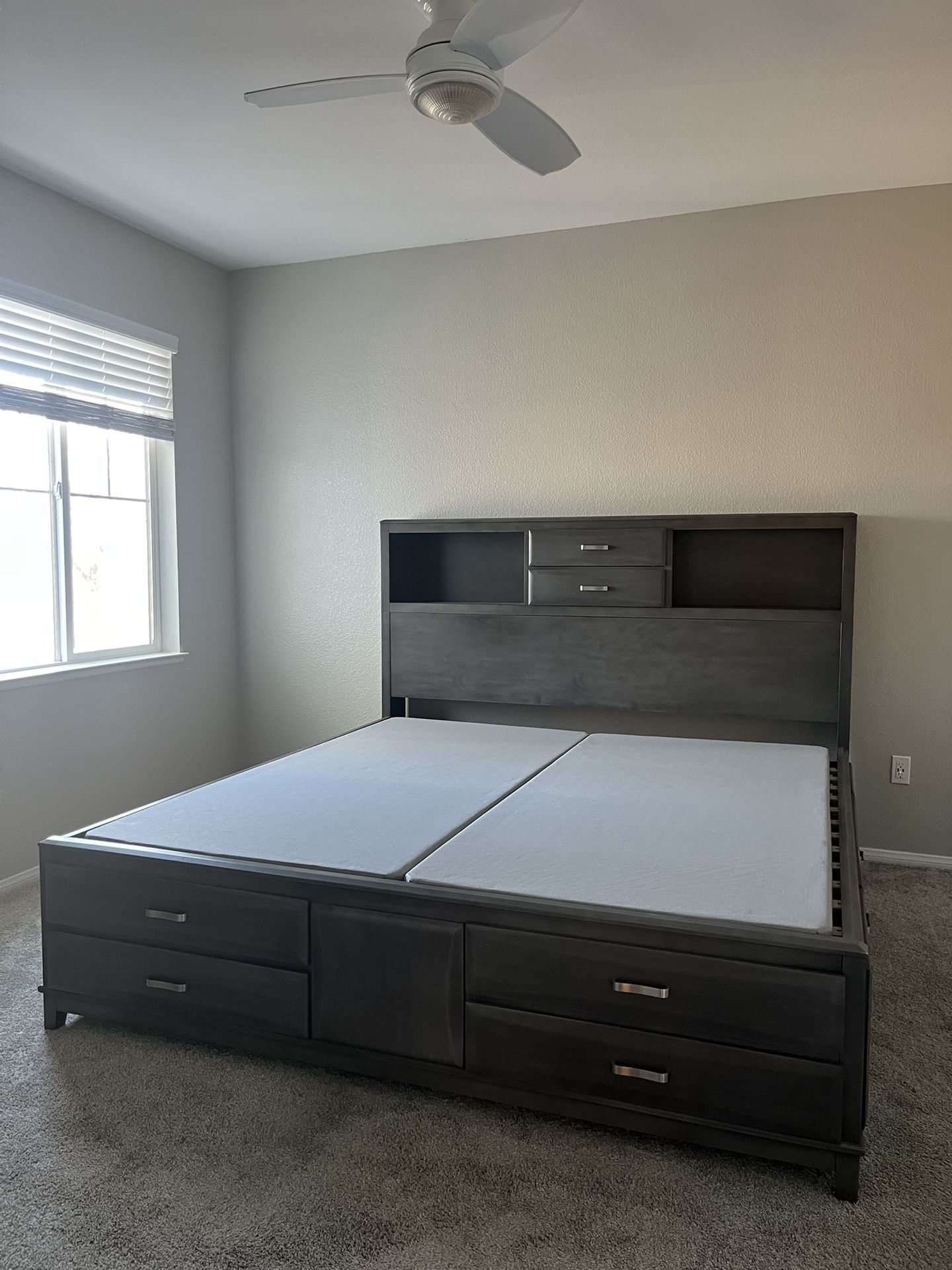 Like New Ashley King Size Storage Bedframe 