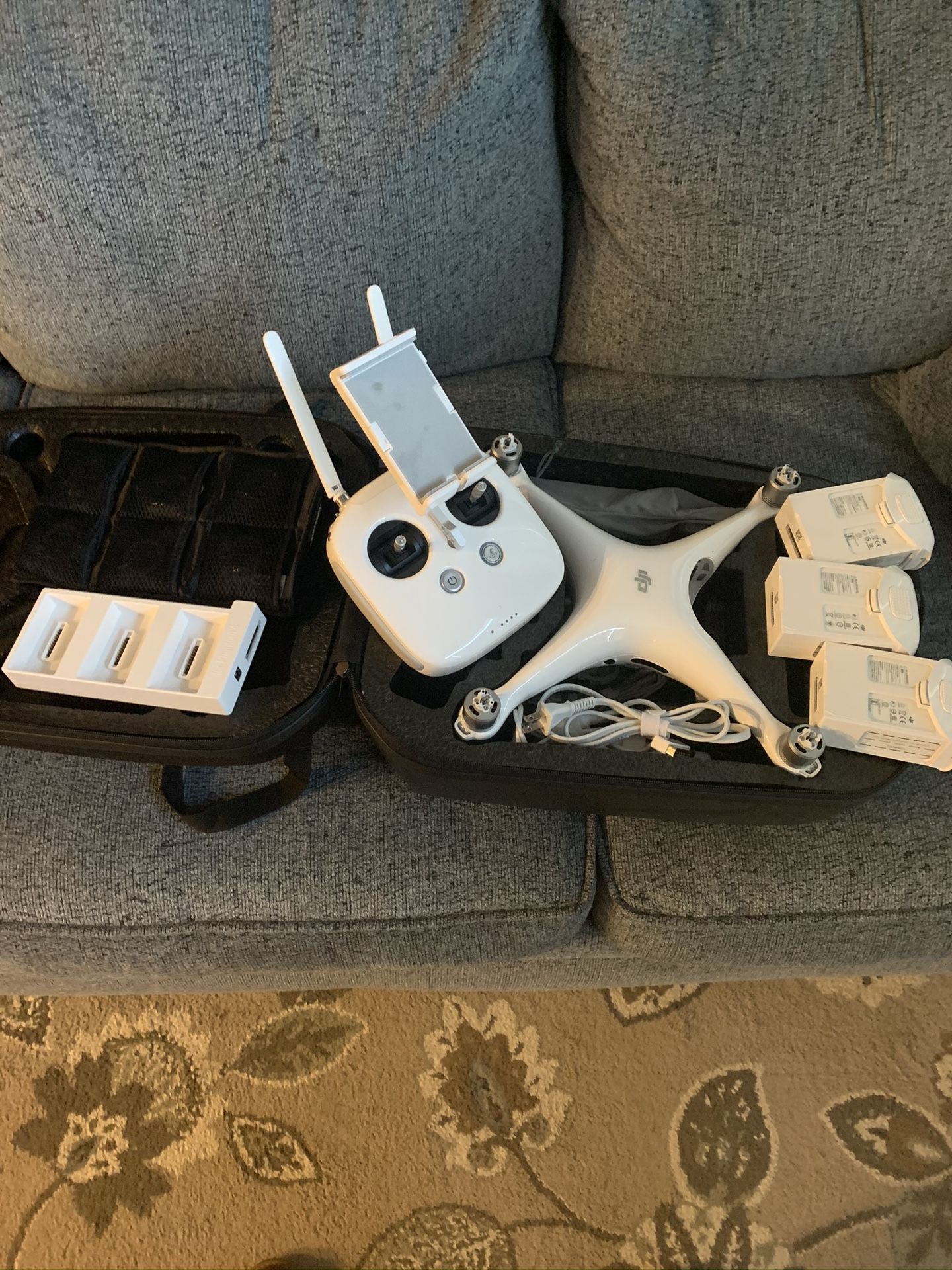 DJI Phantom 4 fly more with extras