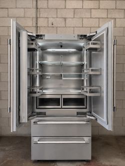 Thermador 36” Built-In French Door Refrigerator | Freedom® T36BT120NS | Stainless Steel