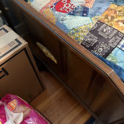 1930s art deco fruit basket bedroom set