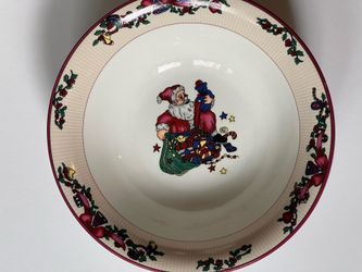 Christmas 9 Inch Serving Bowls- Set of 2