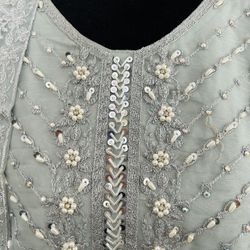 Pakistani Shalwar Kameez