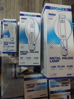 Lamps. Lights bulbs. Metal halide lamp