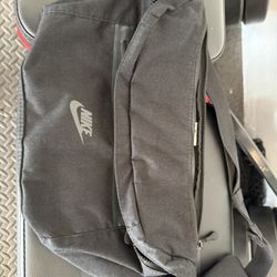 Nike Tech Hip Pack