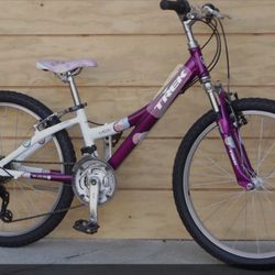 Trek Womens/Girls Mountain Bike  Small Frame