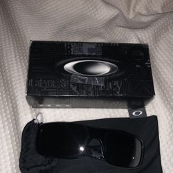 Oakley shades and extra prescription lens !!!