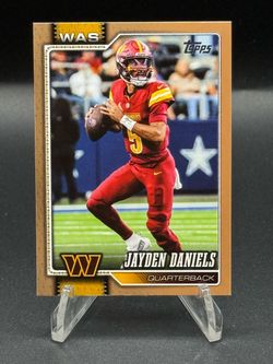 2026 Topps Flagship Gold #196 Jayden Daniels #/2026
