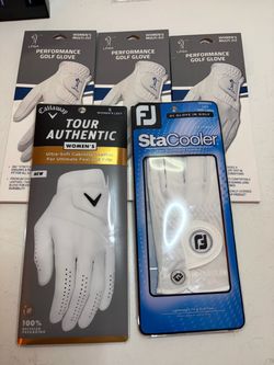 Bundle of NEW 5 Women’s left hand golf gloves.