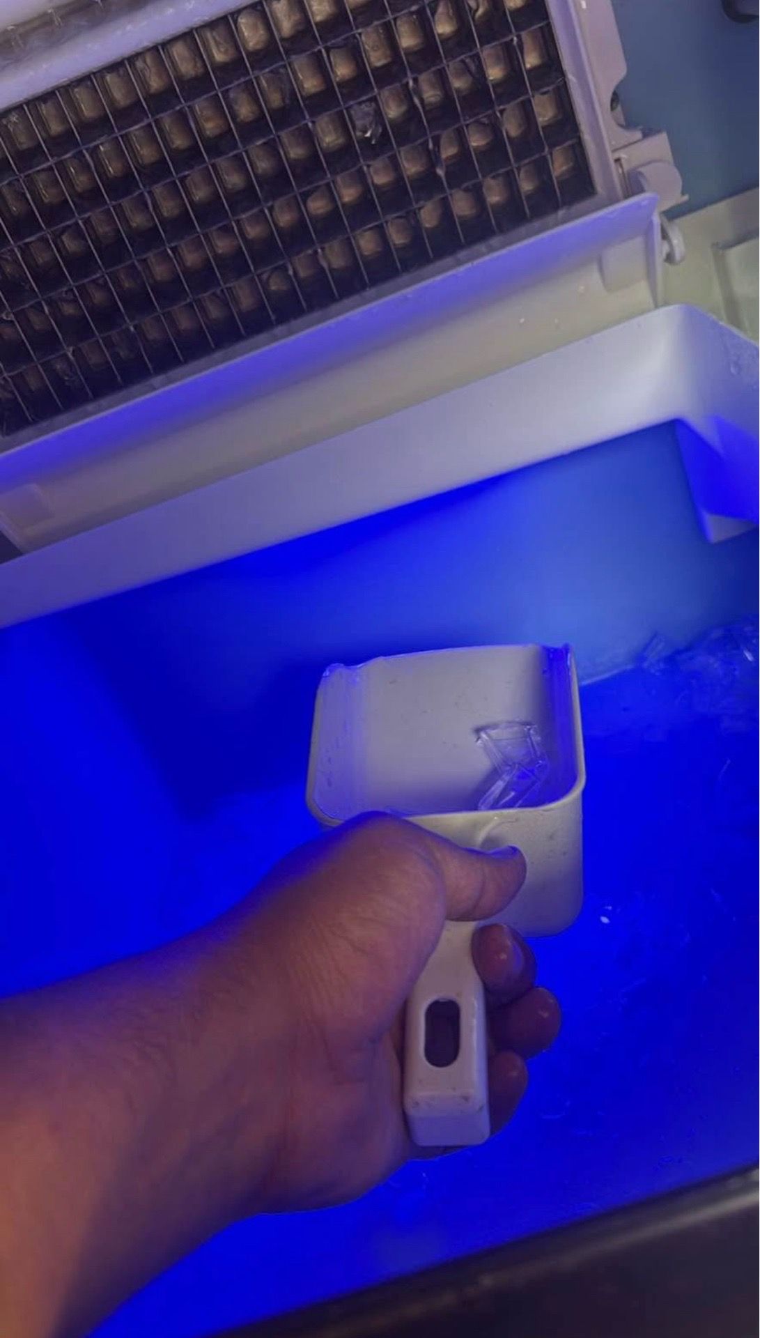 Ice maker berg BIM -120H 120 lb
