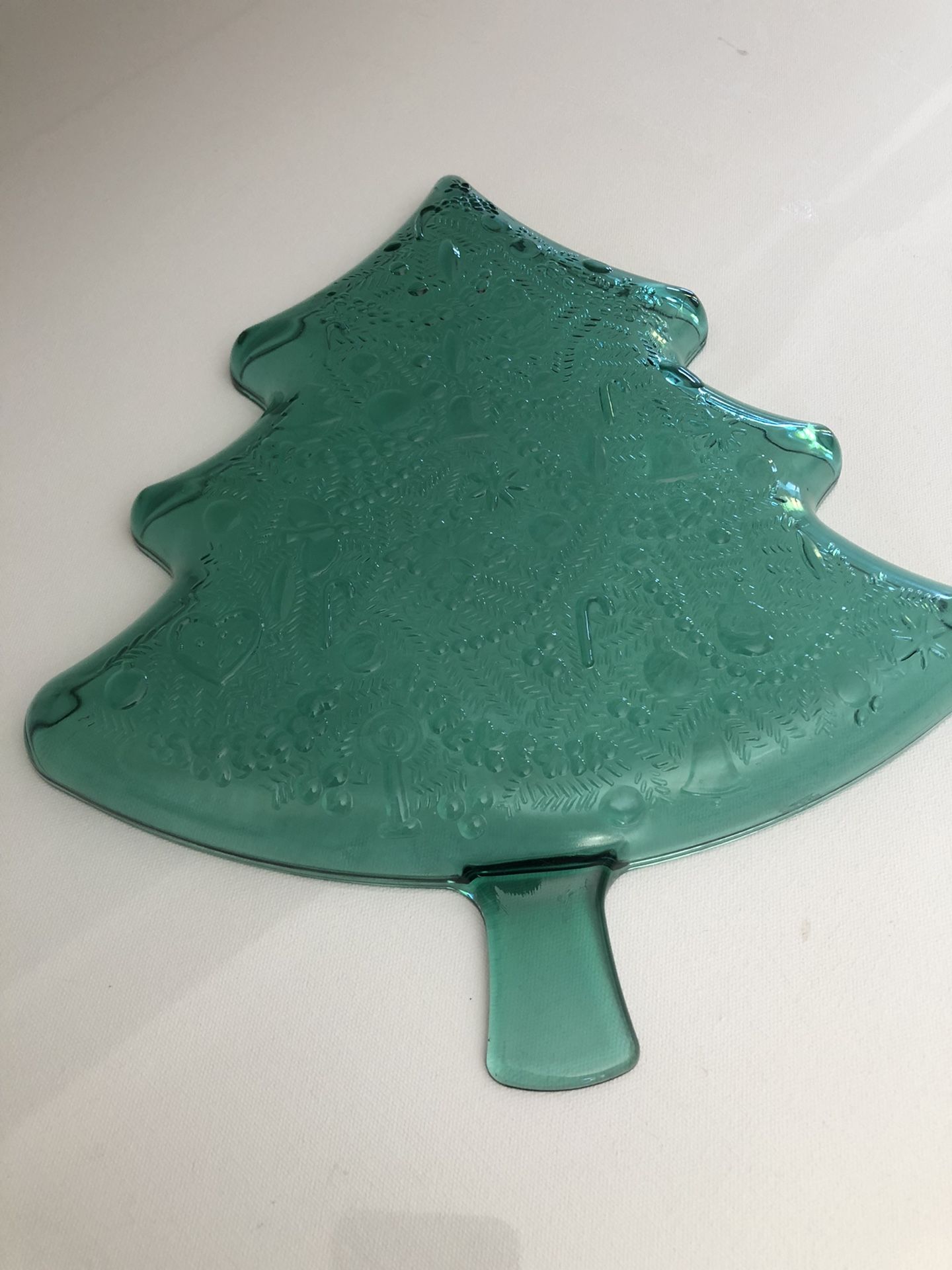 Vintage Green Carnival Glass Christmas Tree Shaped Food Snack Tray Platter Plate. It measures 13 1/2" long with stem, 11 1/2" just the tray area, 12"