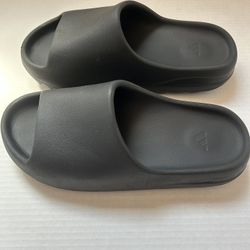 Yeezy Slides Onyx 